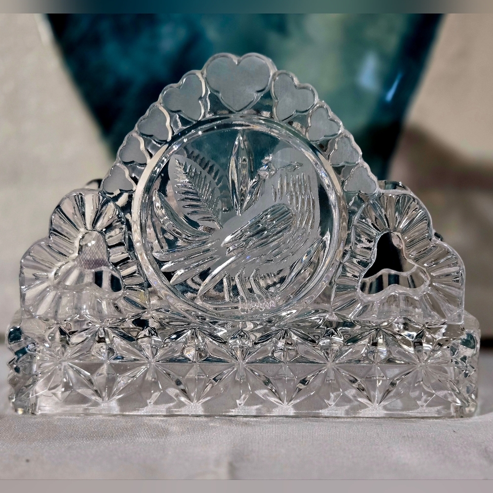 Hofbauer Byrdes 24% Lead Crystal, Elegant Napkin Holder with Hearts & Dove.
